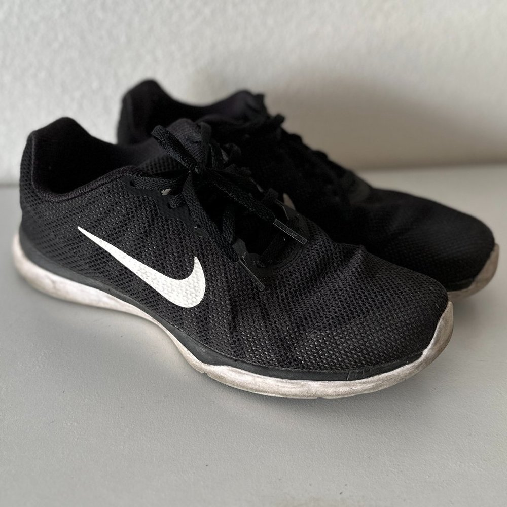 Nike Running Shoes Training Shoes Black Running Sneakers Size 7.5